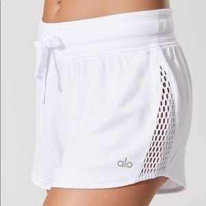 Alo Yoga Shade Short (White)